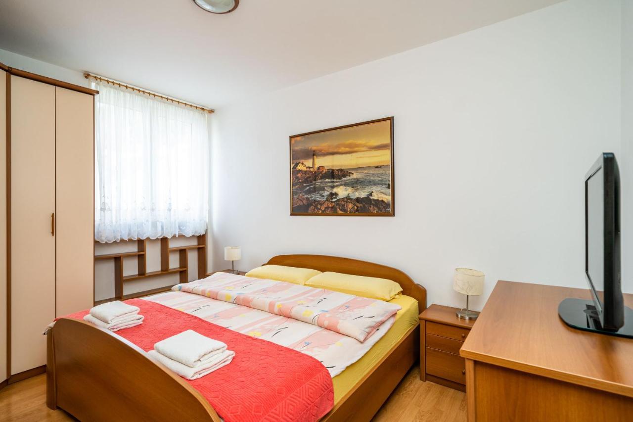 Spacious Three Bedroom Apartment Dubrovnik Bagian luar foto