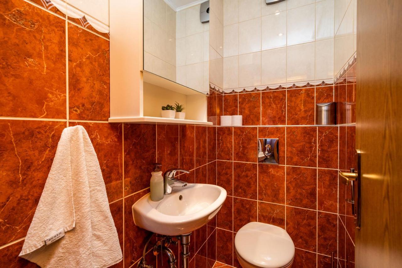 Spacious Three Bedroom Apartment Dubrovnik Bagian luar foto