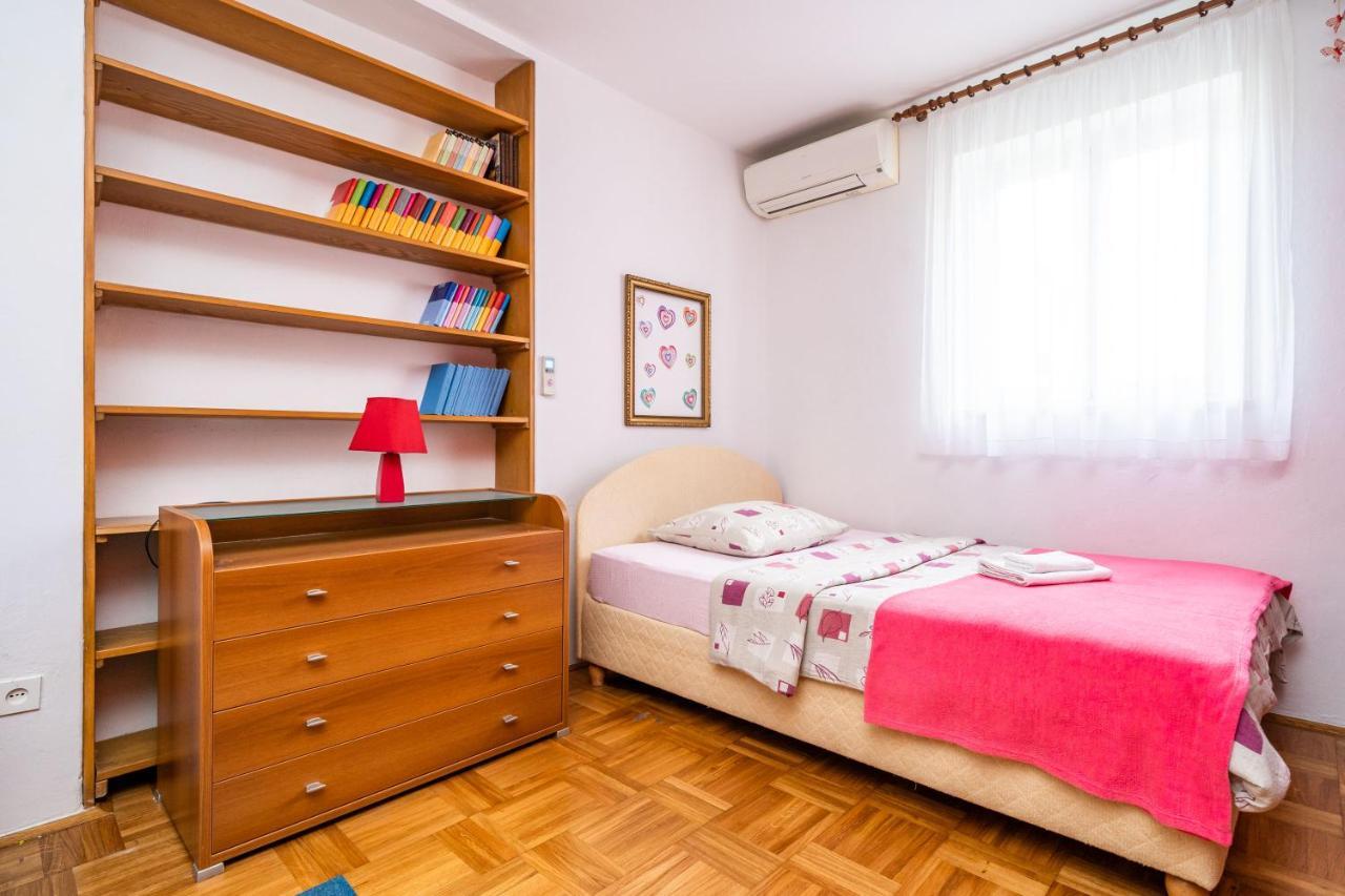 Spacious Three Bedroom Apartment Dubrovnik Bagian luar foto